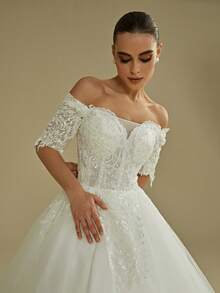 Elegantes funkelndes Brautkleid mit Blumen-Strass-Muster und Off-Shoulder Kurzarm-Design, geeignet für Hochzeitsfeiern, alle Jahreszeiten - Beige - Übersicht 3