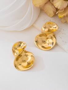 1 Pair Unique Design Luxury Metal Twist Asymmetrical Geometric Stud Earrings For Women - Yellow Gold - View 2