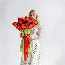 30个心形气球花束套装，红色和绿色乳胶DIY长气球，适用于生日派对、求婚装饰、周年纪念装饰、浪漫氛围装饰。