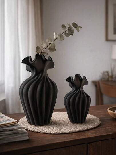 1 pièce Pot de fleurs sculptural noir mat, vase décoratif moderne, convient pour la décoration de la maison, la table du salon, cadeau pour la meilleure amie