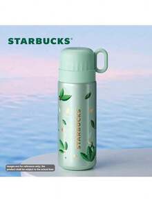 Starbucks Cana din oțel inoxidabil Green Wilderness Style cu pai și capac, 470 ml. Păstrează băuturile calde sau reci. Fabricată din oțel inoxidabil 304. Deschidere și închidere ușoară cu o singură mână. Potrivită pentru utilizare în mașină și naveta.