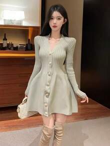 [Y6Y] 女士温柔V领长袖针织迷你连衣裙，条纹修身款，适合春季穿着 - 卡其綠 - 查看 8