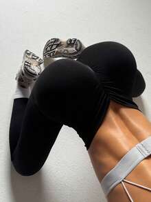 Quần legging nữ mềm mại, cạp cao, lưng chữ V, không đường may, quần yoga nâng mông, quần legging tập thể dục không đường may. - màu đen - Xem 4