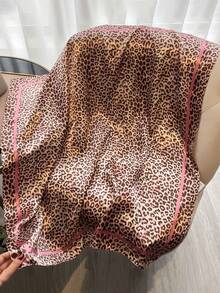 1件装女士豹纹印花方巾，印花围巾，复古方形方巾，优雅配饰披肩，防晒围脖，连衣裙头巾