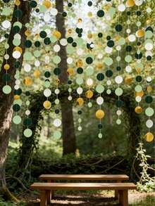 13 قدم من الزينة الحلزونية الخضراء والذهبية، بانر معلق مزين بنقاط بولكا لامعة خضراء لحفلات الخطوبة والعروس، ديكورات أعياد القديس باتريك، مناسبة للزفاف والذكرى السنوية وعيد الميلاد وعيد القديس باتريك وحفلات عيد الحب - متعدد الألوان - مشاهدة 1