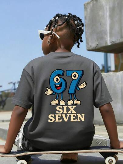 1 st. T-shirt med rund hals och kort ärm för pojkar, sommarkläder för student och ungdom - Färgglad t-shirt med bokstavstryck ger glädje och lycka till alla barn! SIX SEVEN