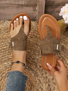 2026 Summer New Flat Thong Sandals For Women, Adjustable Buckle Strap, Casual Beach Flip Flops, Plus Size - Coffee Brown - View 3