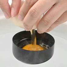 Foldable Ear-Hanging Non-Stick Anti-Scald Round Household Soft Boiled Egg Mold With Wave Pattern, Steamer Spoon