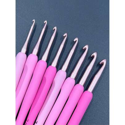 8-Piece Beginner Crochet Kit - Full Set Of Hooks, Yarn, Patterns, Accessories - DIY Knitting Craft, Multi-Size 2.5mm, 3.0mm, 3.5mm, 4.0mm, 4.5mm, 5.0mm, 5.5mm, 6.0mm
