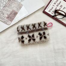 1个装毛绒心形格纹化妆包，可装口红，女士化妆包，小型收纳化妆盒，女士旅行包，铅笔盒，日常大容量化妆刷收纳袋，旅行洗漱包整理化妆包，铅笔袋 - 彩色 - 查看 2