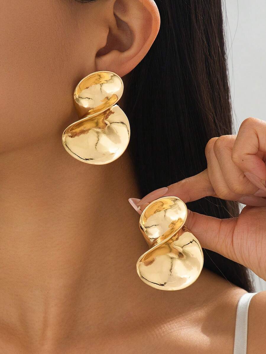 1 Pair Unique Design Luxury Metal Twist Asymmetrical Geometric Stud Earrings For Women - Yellow Gold - View 1