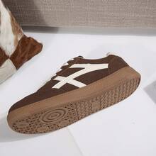 Women's New Casual Lace-Up Sneakers, Fashion Outdoor Street Casual Sports Student Thick Sole Shoes, Suitable For All Seasons - 棕色 - 查看 6