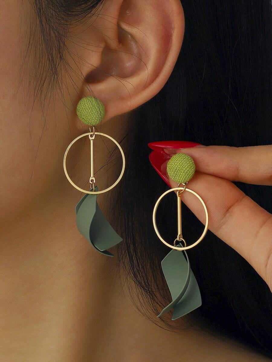 1 paire de boucles d'oreilles créoles métalliques ondulées, look élégant et délicat - Vert - Voir 1