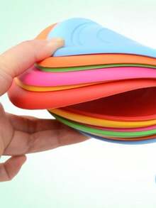 لعبة تفاعلية من المطاط الناعم للكلاب، قرص طائر خفيف الوزن مناسب للكلاب الصغيرة والكبيرة - يمكن أن يطفو على الماء ويتم عضه - متعدد الألوان - مشاهدة 4