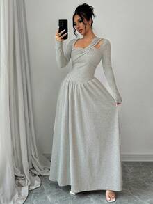 女士纯色性感时尚不对称领扭结长袖修身V领褶皱荷叶边下摆休闲连衣裙，情人节约会女士性感时尚长裙 - 杏色 - 查看 1