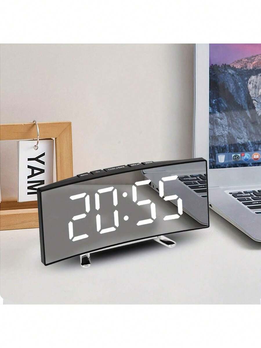 Reloj despertador electrónico de pantalla grande curva, reloj digital multifunción inteligente, reloj de mesa/mesita de noche con espejo LED y luz nocturna - Concha negra con texto blanco - Ver 1