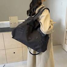 1个大容量猫咪旅行包，新款时尚多功能单肩包，户外休闲手提包 - 彩色 - 查看 10