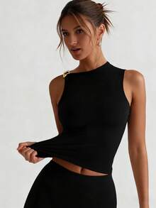 XLLAIS 性感不对称领口白色吊带背心，纯金属装饰，修身设计，女士时尚夜店风 - 黑色 - 查看 6