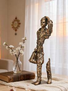 1件创意抽象人物装饰雕塑 - 现代艺术风格青年男子雕像，身着休闲服饰，肩挎斜挎包，树脂手绘桌面摆件，适用于客厅、卧室、办公室书架装饰 | 家居装饰点缀品，独特的乔迁新居礼物，馈赠亲朋好友 - 彩色 - 查看 2