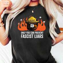 2026 Summer TopsOnly You Can Prevent Fescism Shirt, Trrmp Progressive Liberal Funny Political Gift Oversized Graphic Tees For Women,100% Cotton Womens Oversized Printed Graphic T-Shirts Women Casual Round Neck Short Sleeve Tee 1pcs Fashion Shirt, Halloween Gift, Xmas GiftLoose And Comfortableshirt - 黑色008 - 查看 2