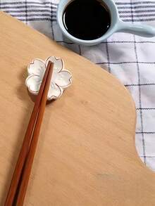 1个陶瓷手绘蝴蝶筷架，樱花花瓣餐具架，桌面装饰品 - 彩色 - 查看 6