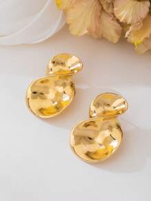 1 Pair Unique Design Luxury Metal Twist Asymmetrical Geometric Stud Earrings For Women - Yellow Gold - View 4