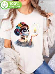 Camiseta mexicana del Día de los Muertos para mujeres - Calavera de azúcar con corona floral - Colores pastel suaves - Top ligero de cuello redondo para Halloween, Día de los Muertos - Lavable a máquina, uso diario y festivo - Ropa de mujer, atuendo de celebración cultural, tela transpirable - ["Blanco"] - Ver 1