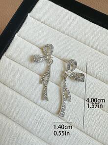 1 Pair Fashionable Ribbon Bow Stud Earrings, Unique High-End Sparkling Earrings For Women - Silver - View 3