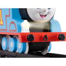 Friends - Juego de Tren de Juguete con Control Remoto, Locomotora, vagones de Tren y Pista con Sonidos autnticos de Tren, Luces y Efectos de Humo de de Agua para nios - Indicador O de batería - Ver 8