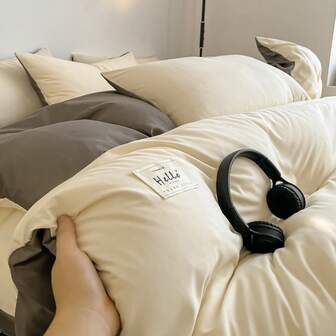 4pcs Beige Contrast Color Bedding Set (1pc Duvet Cover + 1pc Flat Sheet + 2pcs Pillowcases), Soft & Comfortable Home Textile, Multiple Colors Available, Suitable For Bedroom, Dorm, Student Dormitory, Unisex, All Seasons, Machine Washable, Simple & Fashionable Home Decor, Princess Style