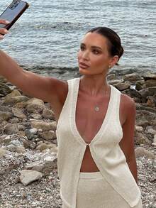 Women's V-Neck Solid Sleeveless Vest With Buckle Design & Elastic Waist Skirt. A Sexy, Simple & Elegant Beach Vacation Style Summer Fashion Set. - Oyster White - View 3