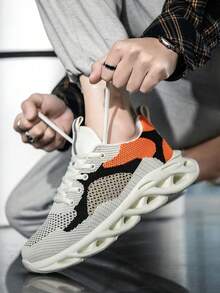 Men's Breathable Mesh Athletic Shoes, Soft-Soled Cushioned Platform Casual Shoes, All-Season Versatile Chunky Sneakers With Openwork Design Men's Breathable Mesh Athletic Shoes, Soft-Soled Cushioned Platform Casual Shoes, Versatile Height-Increasing Chunky Sneakers For Autumn And Winter - 米色 - 查看 6