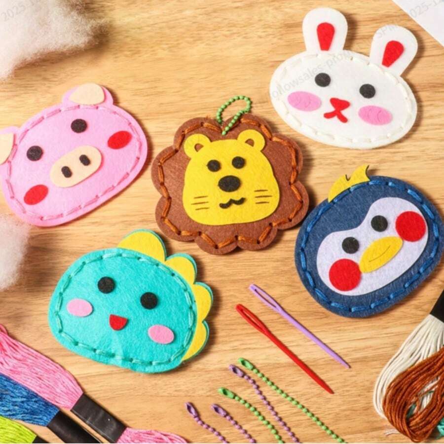 5pcs Cartoon Animal Non-Woven Fabric Hanging Decor Kit, DIY Craft For Kids & Preschool, Includes Non-Woven Fabric Pieces, Plastic Needles & Accessories, Easy Assembly Without Complex Tools, Develops Fine Motor Skills & Creativity, Educational & Fun