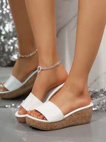 女士厚底水晶沙滩凉鞋，派对/生日/活动/礼品鞋，尺码齐全，春夏新款水晶凉鞋，时尚PU皮春夏沙滩拖鞋，适合沙滩、婚礼、派对、办公室、居家、健身房等场合。 - 白色 - 查看 4