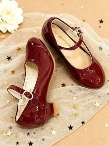 A Pair Of Gold High Heels With Bows And Pearl Decorations - Shoes,Zapatos Para Niña,,Kids Shoes,Shoes For Girls,Tacones De Niña,Cute Shoes,Zapatos De Niña,Shoes Kids Girls,Teen Girl Shoes,Tween Shoe,Sheels For Girls,Zapatos,Kids Heels,Zapatos De Mujer,Girls Heels,Heels For Kids,Tacones,Lolita Shoes,Girls Dress Shoes,Heels For Teens,Teen Heels,High Heels For Kids,Tween Girl Shoes,Kitten Heels,Toddler Girl Shoes,Zapatos De Niña,Little Girl Shoes,Tacones De Niña,Dance Shoes,Performance Shoes,Princess,Princess Shoes,Fairy Shoes,Sparkly Shoes,Flower Girl Shoes For Little Girls | Ideal For Christmas,Holiday Parties,New Year Celebrations,Weddings,Birthday Parties,Outings,Family Gatherings,Special Occasions - 885C-紅色 - 查看 5