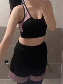 Conjunto minimalista feminino para fitness com 4 peças: Top esportivo para yoga, camiseta folgada para corrida, legging justa, shorts casuais para ciclismo, roupa para academia. - Roxa - Ver 3
