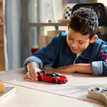 LEGO 法拉利SF90 XX Stradale赛车积木拼装玩具套装 - 内含法拉利车手人仔，适合9岁及以上儿童，生日礼物 - 77254 - 查看 10