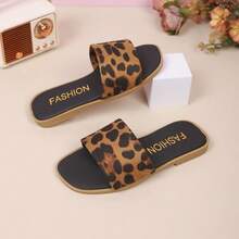 1 Pair Girls Leopard Print Sandals, Soft Bottom Non-Slip Slippers, Kids Summer Casual Outdoor Fashion Sandals