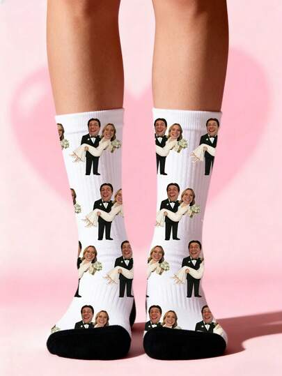1 Pair Customized Cartoon Black & White Print Socks For Couples, Soft, Elastic, Breathable, Comfortable, Round Neck Design, Suitable For Anniversary, Valentine's Day, Mother's Day, Bride Party, Honeymoon And Daily Wear, Perfect Gift For Newlyweds, Spouses, Family And Friends