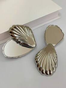 Nhiều kiểu dáng, 1 gương trang điểm cầm tay hình trái tim, gương nhỏ gọn hai mặt chống vỡ, tối giản, gương trang điểm du lịch, gương bỏ túi, gương nhỏ, gương trang điểm gấp gọn dễ thương. Hoàn hảo cho phòng khách, phòng ngủ, trang trí phòng tắm, vật dụng cần thiết khi đi du lịch, quà tặng sinh nhật, tiệc cưới. Lý tưởng cho nam giới, mẹ, bố, bạn thân, giáo viên. Quà tặng năm mới, phụ kiện thú vị, quà tặng vui nhộn. - Bạc - Xem 3