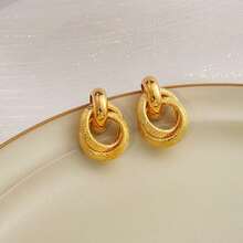 1 对法式简约金属十字交叉 C 形环状耳钉，适合女士 - 金色 - 查看 7
