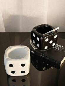 Ceramic Dice Ashtray, Suitable For Home And Outdoor Use, Novel And Unique, Can Be Used As A Cigarette Ashtray, Portable Ashtray, Applicable For Car And Dining Table - Multicolor - View 4