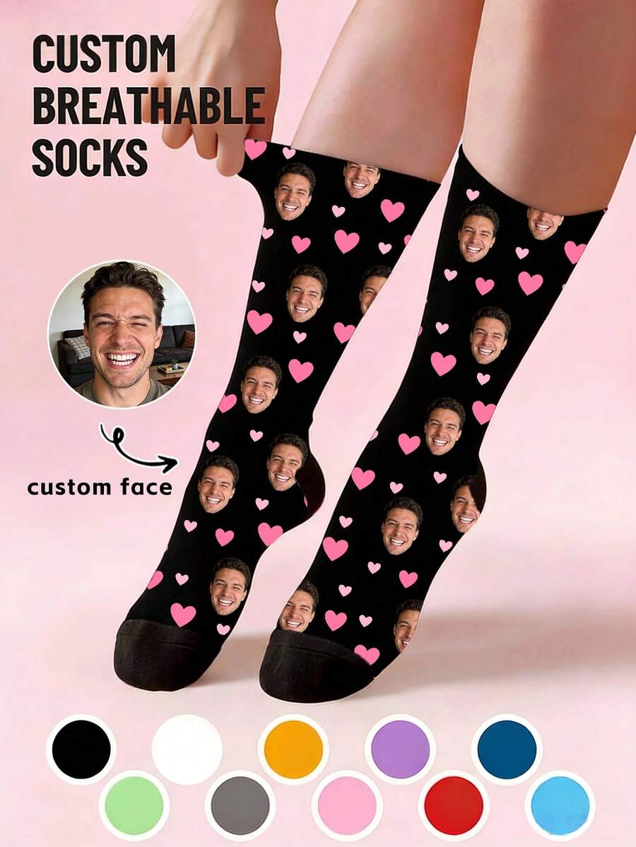 1双个性化文字印花趣味情侣袜，可定制照片和姓名，趣味定制图片情侣袜，适合情人节、生日礼物、圣诞节等场合。