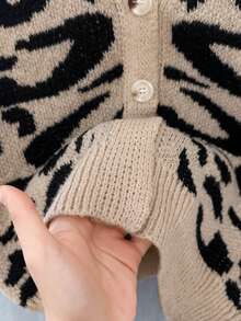 Autumn/Winter New Chic Leopard Print V-Neck Knit Vest, High-End Loose Cardigan For Layering - Multicolor - View 4