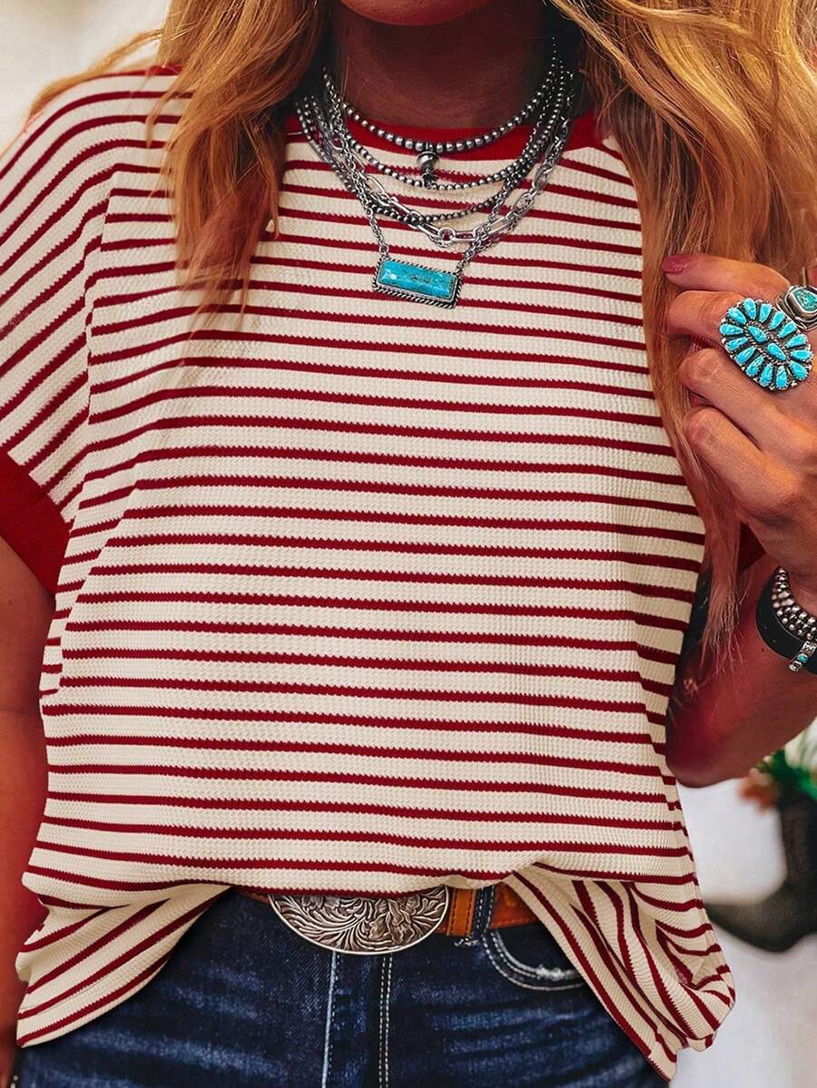 Acelitt 条纹撞色肩部短袖针织休闲圆领T恤，夏季 - 紅色 - 查看 1