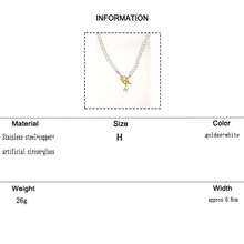 1件仿珍珠和立方氧化锆字母吊坠，奢华时尚女士龙虾扣项链