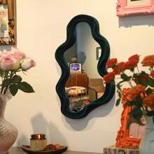16*10'' Emerald Green Wavy Wall Mirror Decor For Hallway Entryway, Irregular Cloud-Shaped Small Decorative Mirrors For Home Office Living Room, Modern Hanging Wall Art For Christmas Wedding Gift - 深綠色 - 查看 2