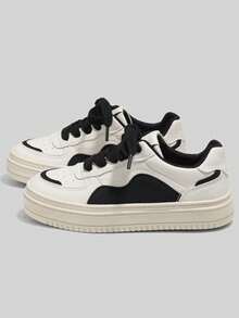 Zapatillas de skate casuales fashion para hombre y mujer, zapatos casuales para parejas: Superficie de fibra sintética ligera y transpirable, suela de PU con amortiguación. Zapatillas bajas con cordones en blanco y verde, ideales para skate, uso diario y ocasiones formales. Calzado casual adecuado para todas las temporadas, joven y fashion, forro cómodo, perfecto para commuting al aire libre. Diseño de colores contrastantes, duraderas y resistentes, zapatillas deportivas para parejas, calzado deportivo-casual. - Blanco y Negro - Ver 4