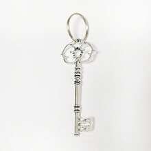 哥布林银行标志钥匙扣套装，复古镂空金属古灵阁银行项链吊坠钥匙扣，男士时尚配饰，收藏品，万圣节服装，复活节，感恩节，圣诞节，新年，儿童节，狂欢节，创意礼物，汽车配件，包包挂饰，背包，哥特/Y2K风格，证件卡夹，汽车配件，包包，送给老师、朋友、姐妹的创意礼物