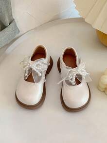 1双女童时尚童鞋，婴儿/幼儿女童珍珠蝴蝶结圆头平底鞋，可爱女宝宝鞋 - 米色 - 查看 5
